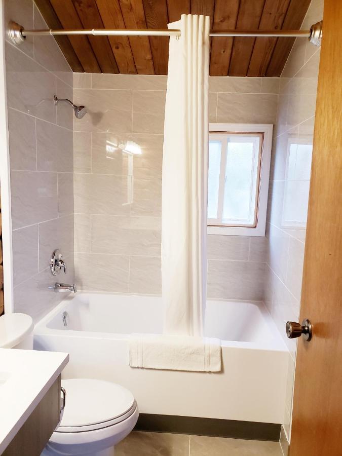 Rocky Inn Valemount Εξωτερικό φωτογραφία