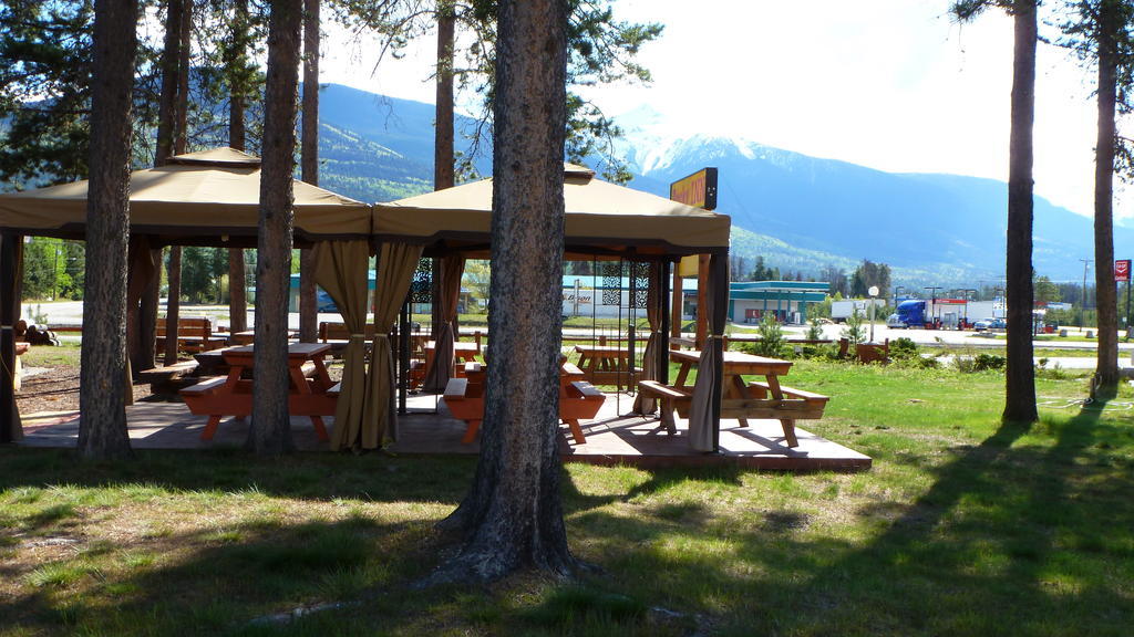 Rocky Inn Valemount Εξωτερικό φωτογραφία